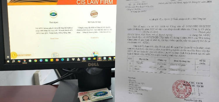 Khách hàng nhận thẻ Apec – câu chuyện niềm tin và uy tín