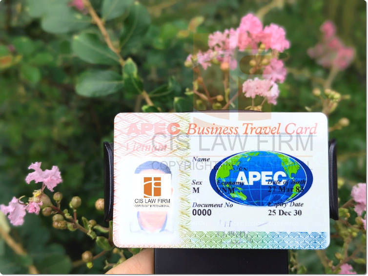 nhung-phan-hoi-thuc-te-cua-doanh-nhan-khi-su-dung-the-apec-dien-tu-thay-cho-the-cung